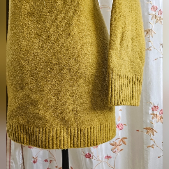 FRENCH CONNECTION SWEATER - Picture 9 of 11